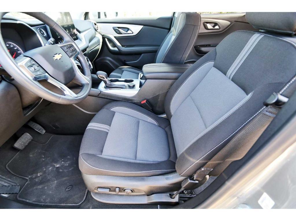 used 2025 Chevrolet Blazer car, priced at $26,998