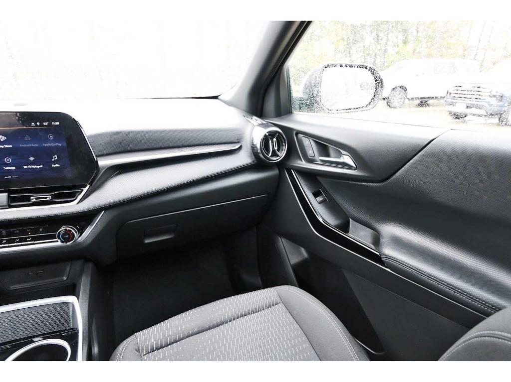 used 2025 Chevrolet Equinox car, priced at $24,499