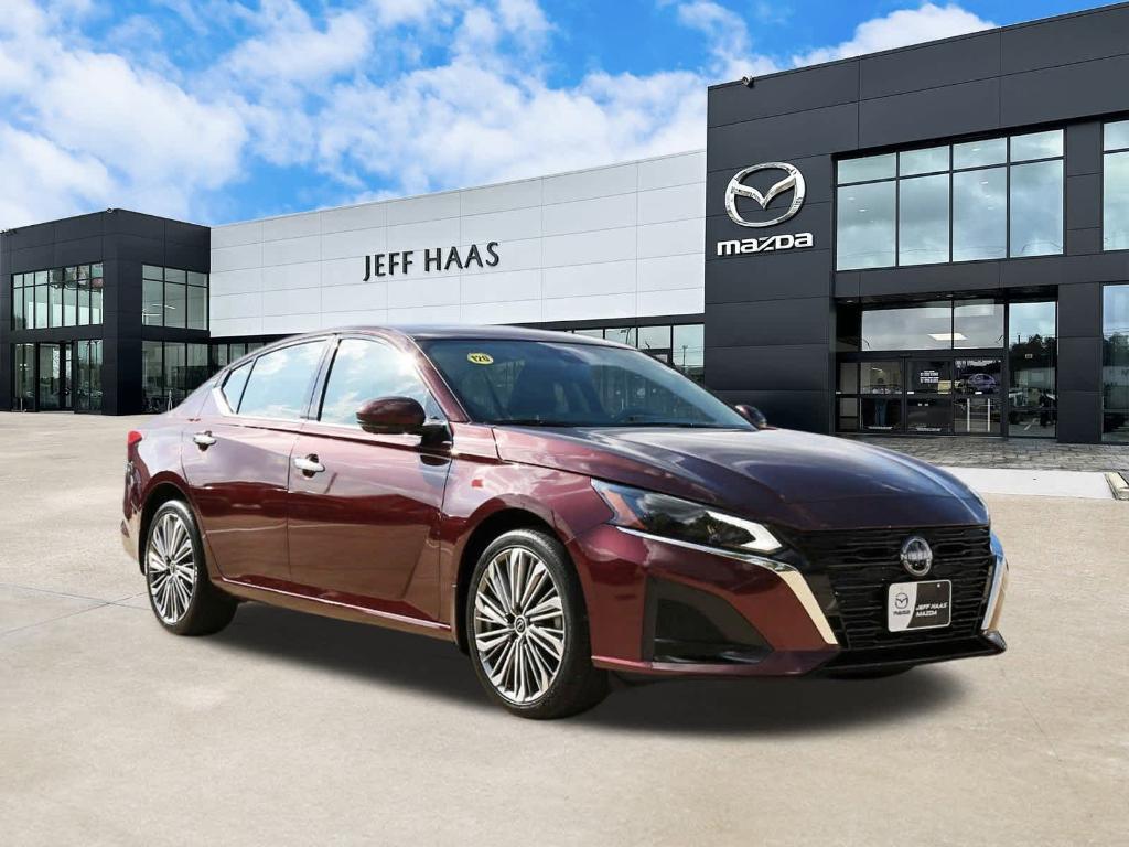 used 2025 Nissan Altima car, priced at $23,998