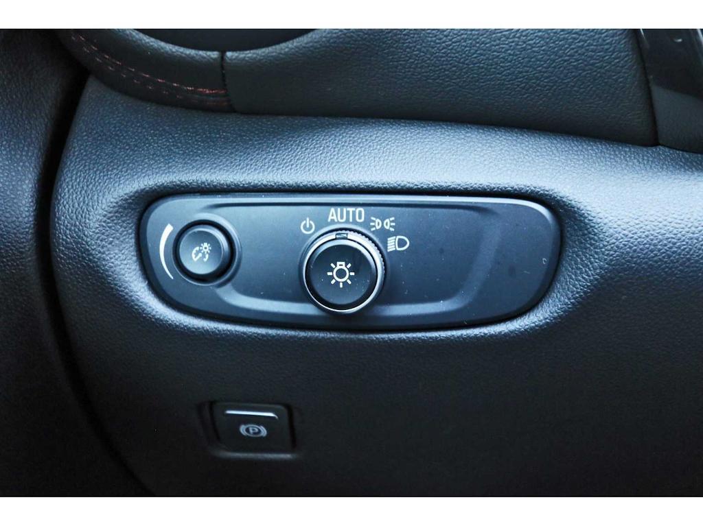 used 2025 Chevrolet Blazer car, priced at $30,998