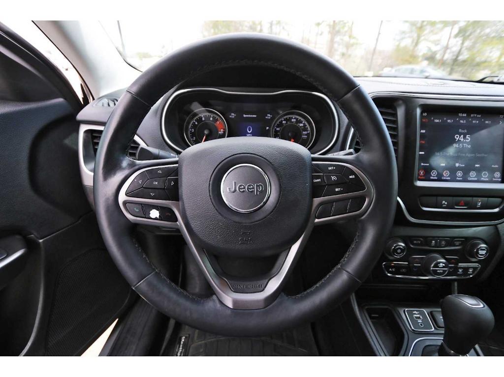 used 2021 Jeep Cherokee car, priced at $18,499