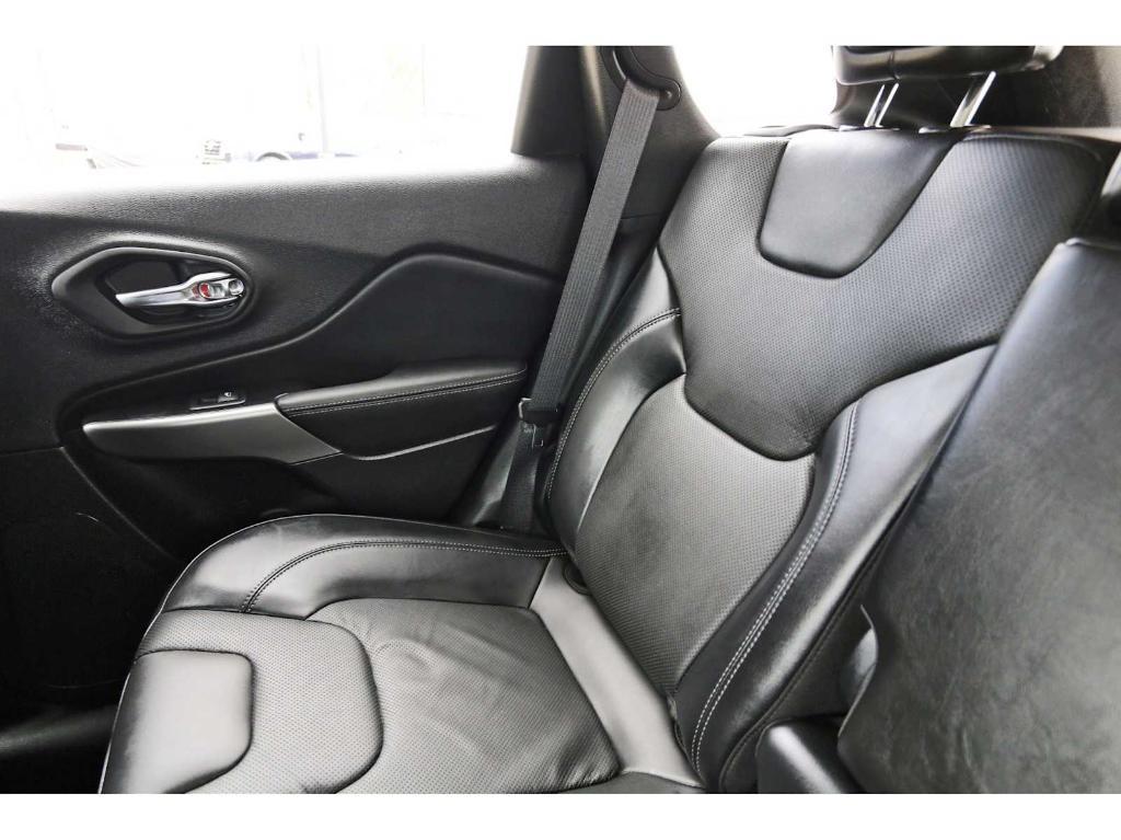 used 2021 Jeep Cherokee car, priced at $18,499