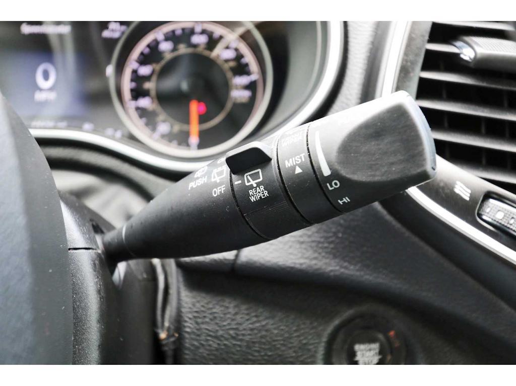 used 2021 Jeep Cherokee car, priced at $18,499