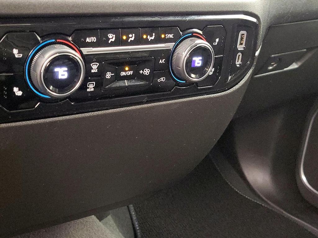 used 2022 Chevrolet Silverado 1500 car, priced at $32,998