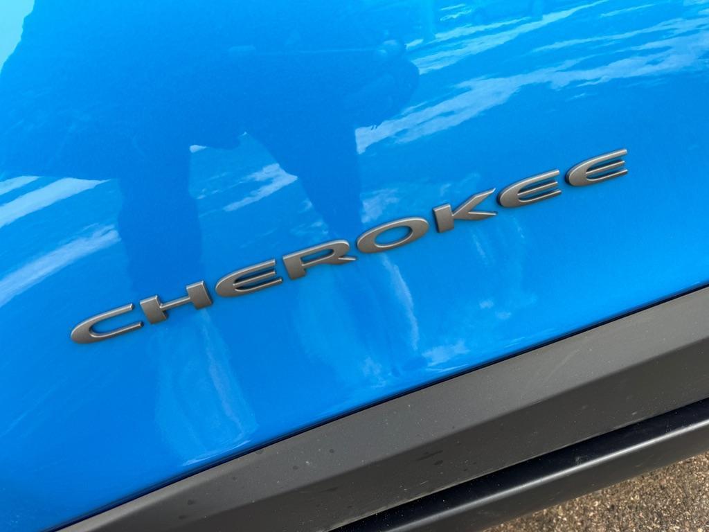 used 2021 Jeep Cherokee car, priced at $20,995