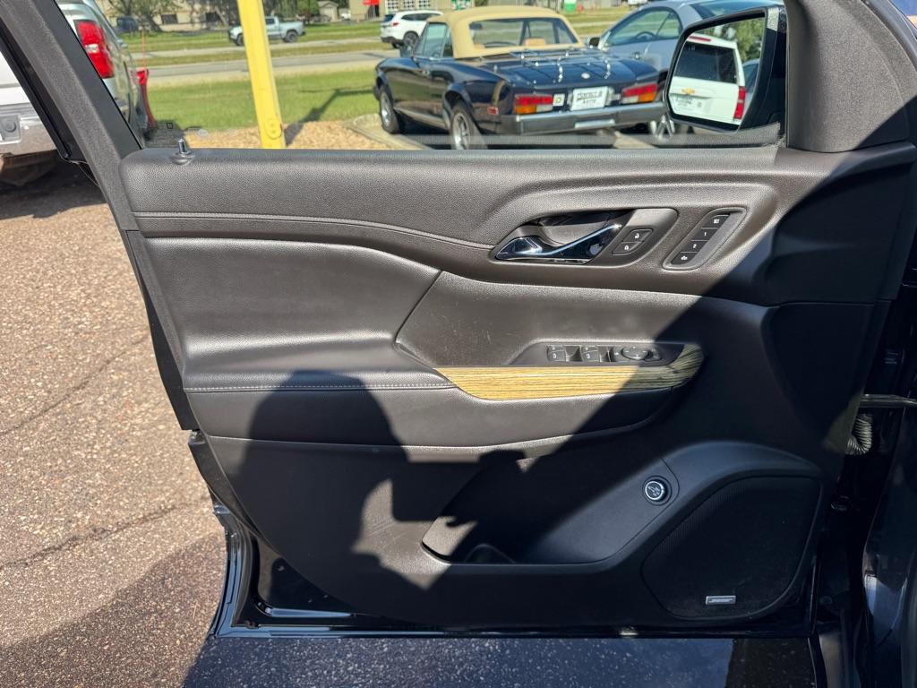 used 2019 GMC Acadia car, priced at $19,495