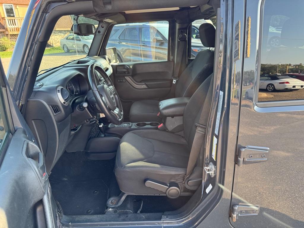 used 2016 Jeep Wrangler Unlimited car, priced at $19,995