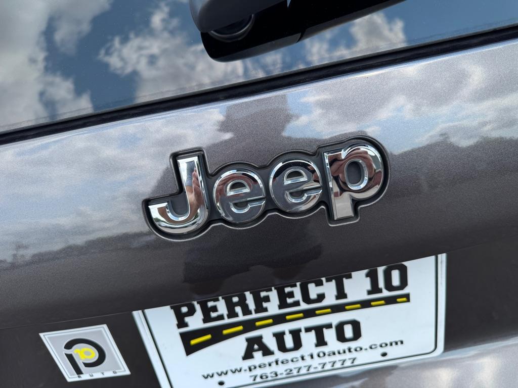 used 2020 Jeep Cherokee car, priced at $17,995