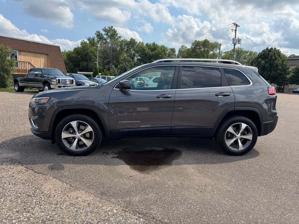 used 2020 Jeep Cherokee car, priced at $17,995