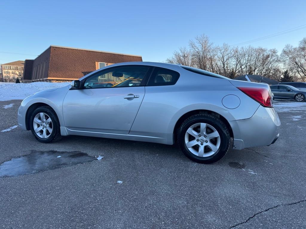 used 2009 Nissan Altima car, priced at $6,995