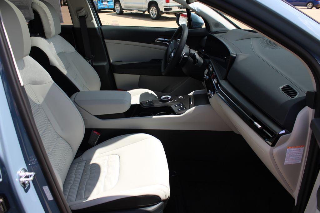 new 2026 Kia Sportage Hybrid car, priced at $42,305