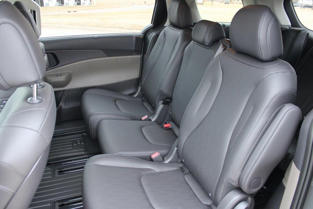 new 2026 Kia Carnival car