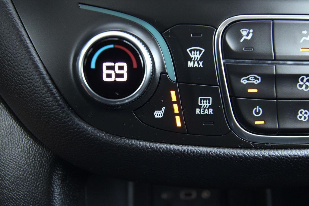 used 2024 Chevrolet Equinox car, priced at $21,513