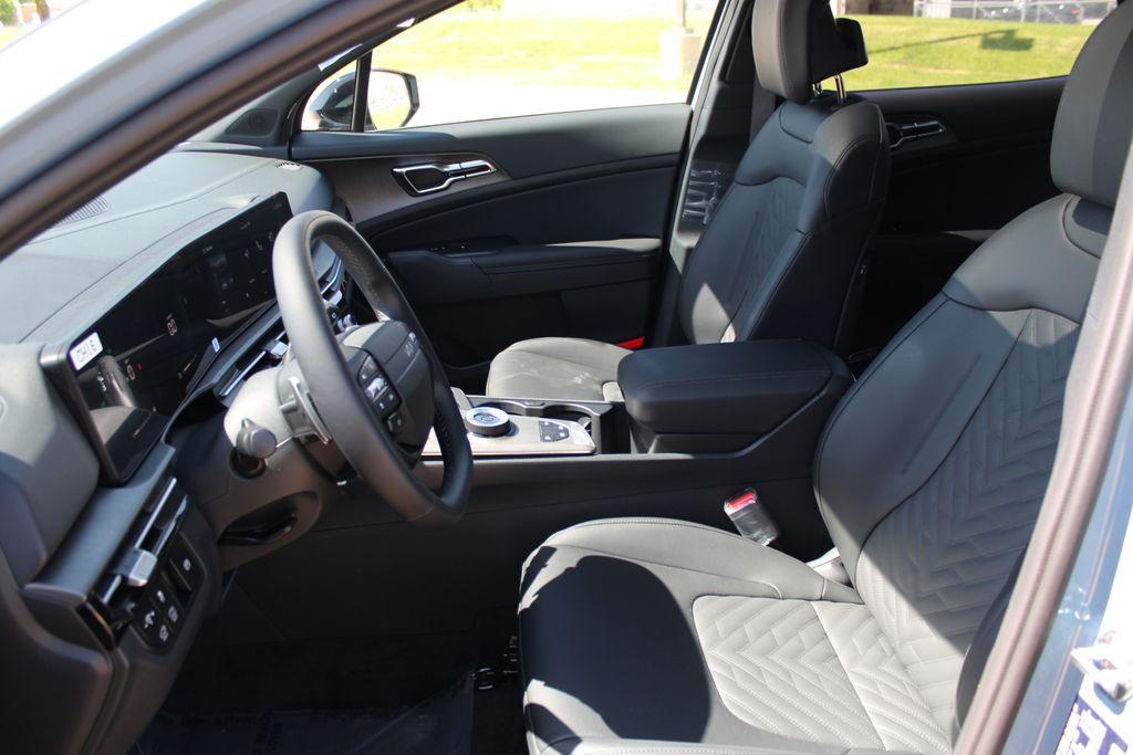 new 2026 Kia Sportage Hybrid car, priced at $38,149