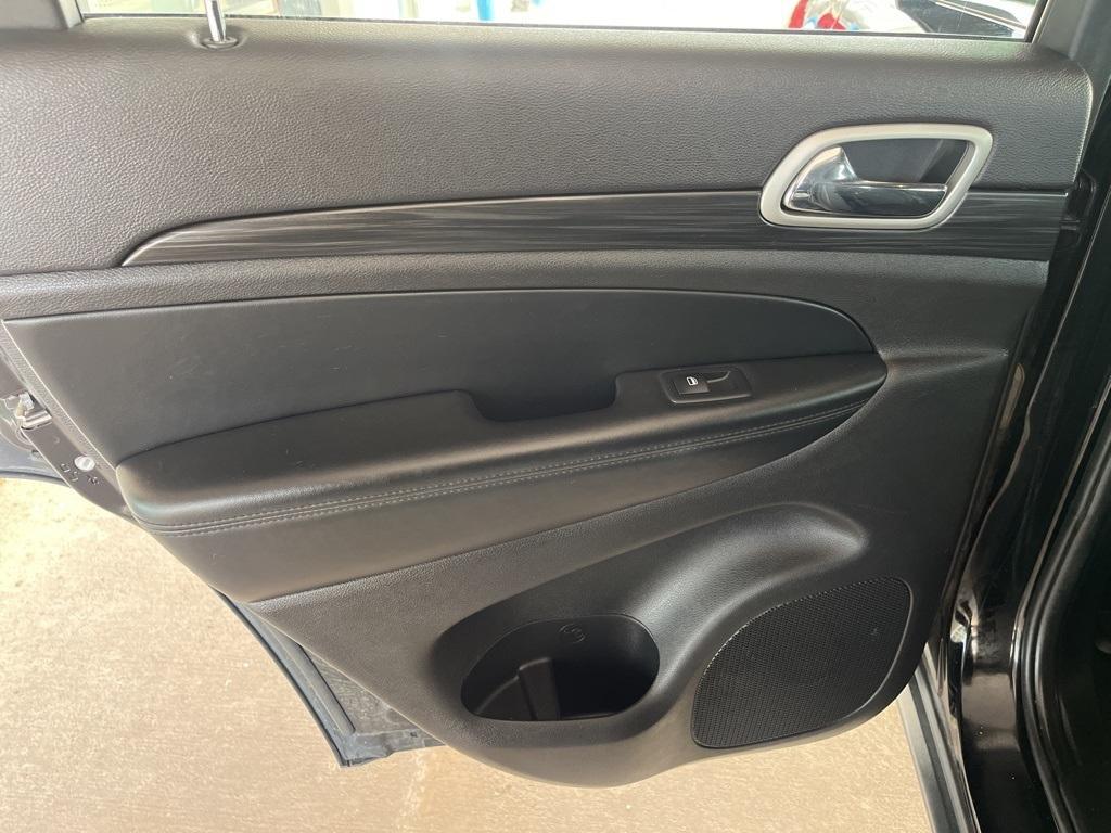 used 2021 Jeep Grand Cherokee car, priced at $21,836