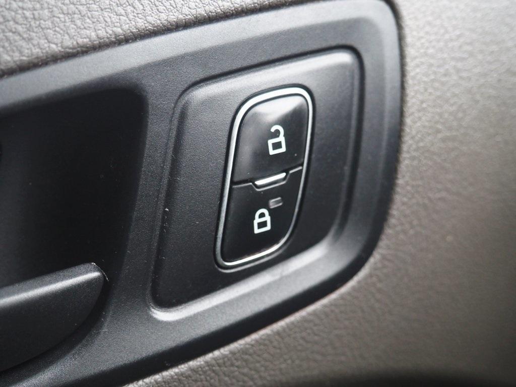 used 2020 Ford Transit Connect car, priced at $13,885