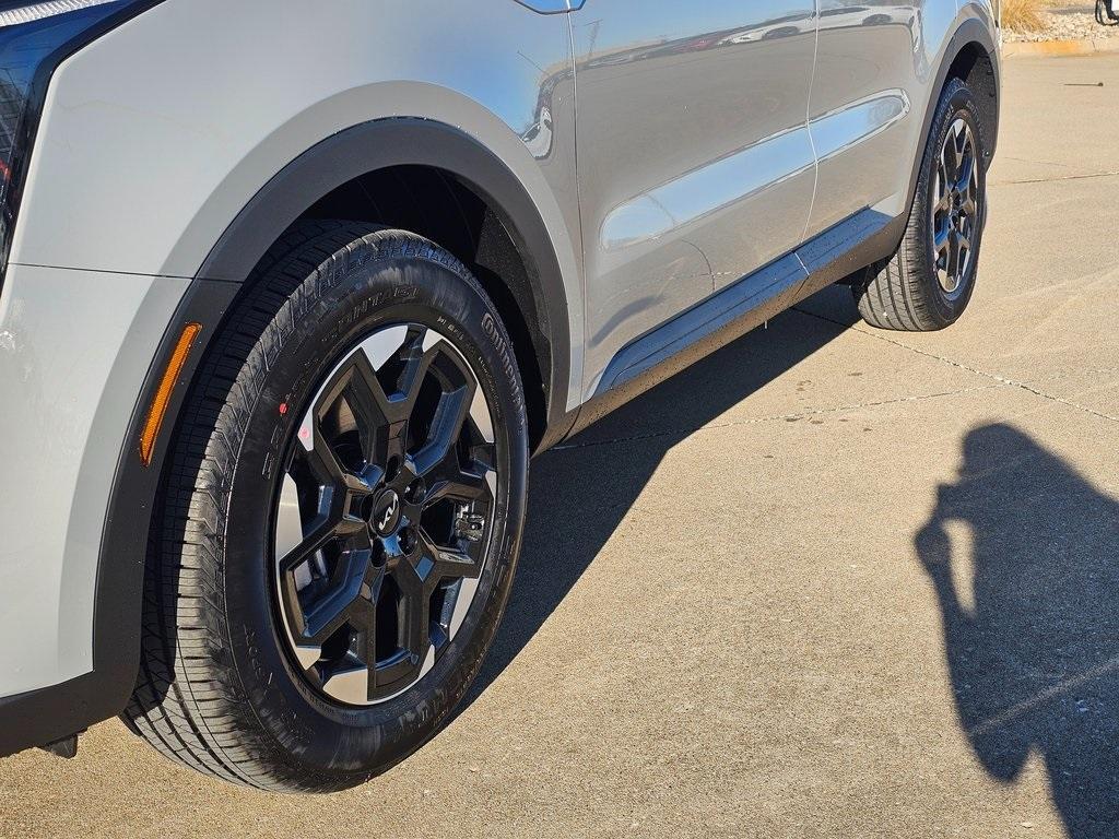 new 2026 Kia Sorento car, priced at $38,845