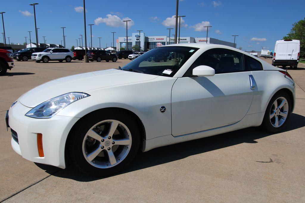 used 2006 Nissan 350Z car, priced at $13,111