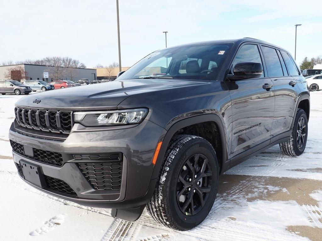 new 2026 Jeep Grand Cherokee car, priced at $49,520