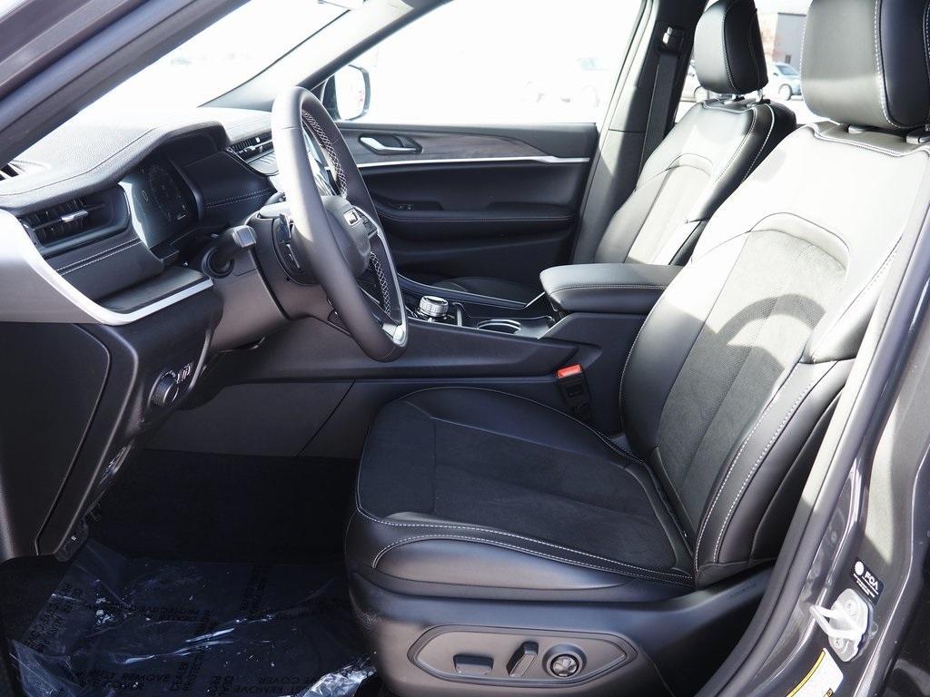 new 2026 Jeep Grand Cherokee car, priced at $49,520