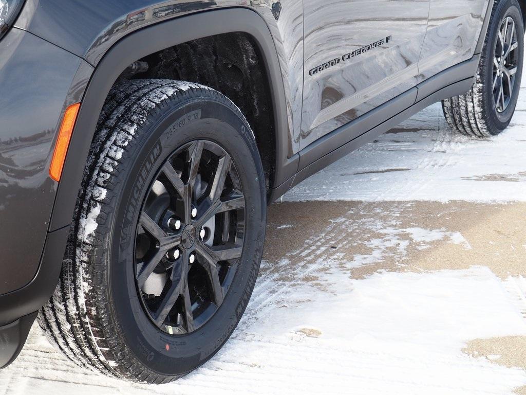 new 2026 Jeep Grand Cherokee car, priced at $49,520