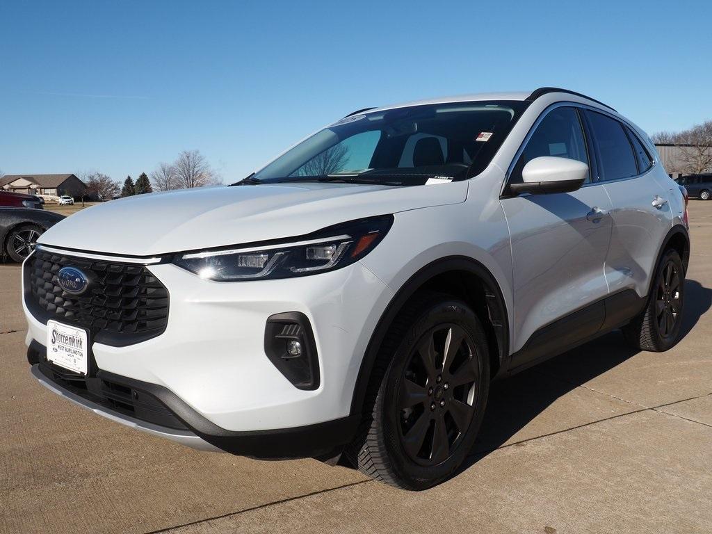 used 2025 Ford Escape car, priced at $28,500