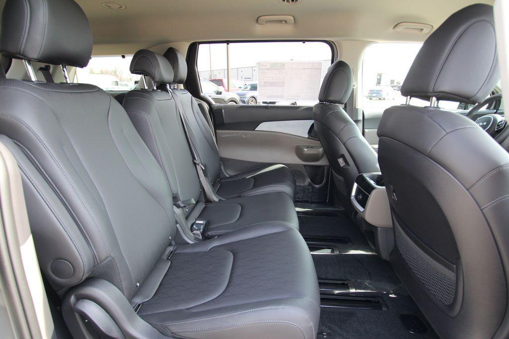 new 2026 Kia Carnival car, priced at $43,945