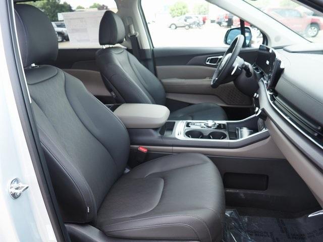 new 2026 Kia Carnival Hybrid car, priced at $50,285