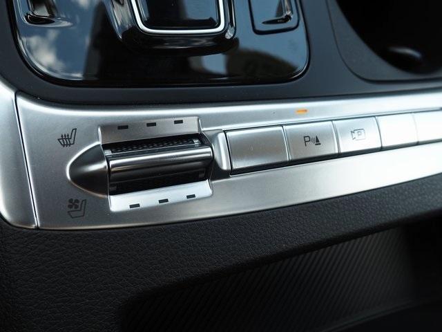 new 2026 Kia Carnival Hybrid car, priced at $50,285