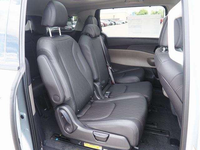 new 2026 Kia Carnival Hybrid car, priced at $50,285