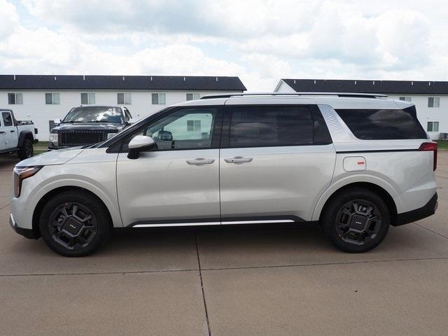 new 2026 Kia Carnival Hybrid car, priced at $50,285