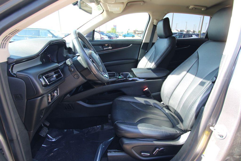 used 2023 Lincoln Nautilus car, priced at $31,885