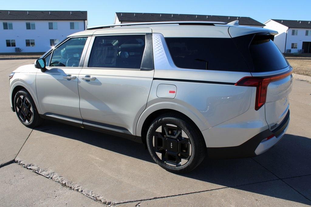 new 2026 Kia Carnival car, priced at $43,495