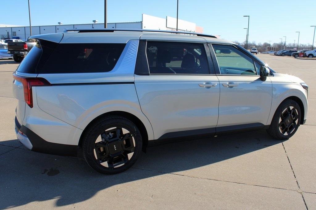 new 2026 Kia Carnival car, priced at $43,495