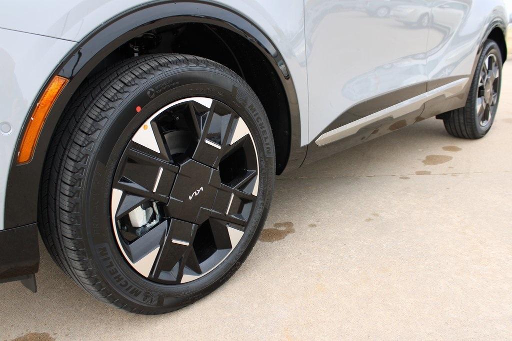new 2026 Kia Sportage car, priced at $40,400
