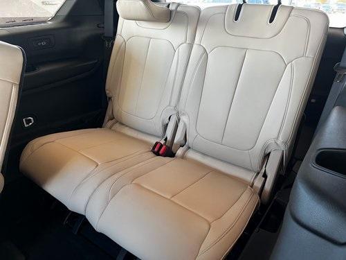 new 2025 Jeep Grand Cherokee L car, priced at $45,196