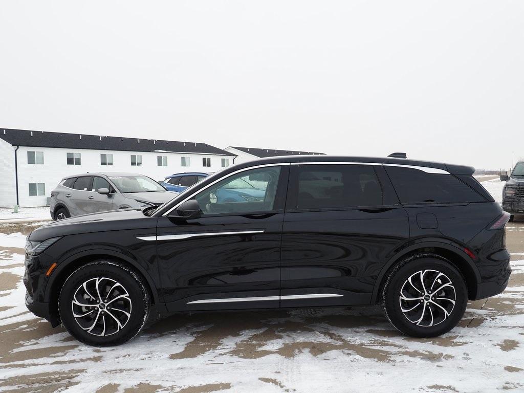 used 2025 Lincoln Nautilus car, priced at $50,850