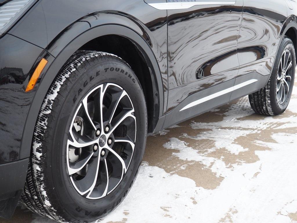 used 2025 Lincoln Nautilus car, priced at $50,850