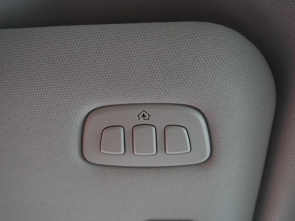 used 2025 Lincoln Nautilus car, priced at $50,850