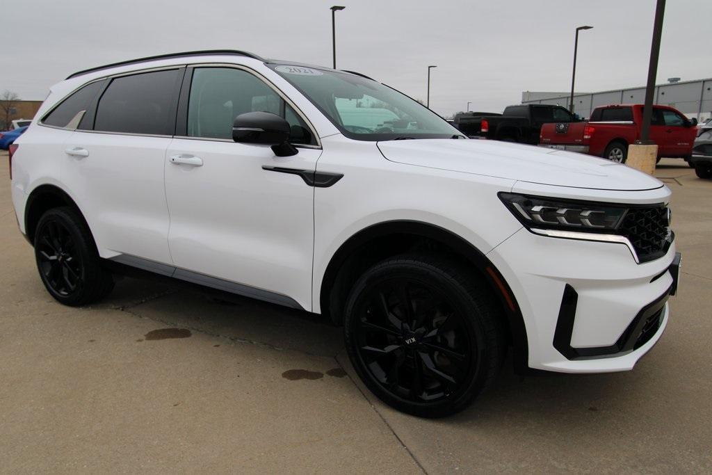 used 2021 Kia Sorento car, priced at $22,300