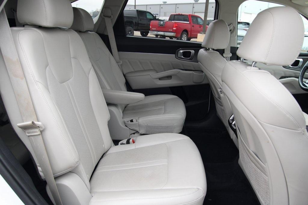 used 2021 Kia Sorento car, priced at $22,300