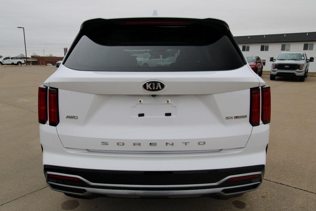 used 2021 Kia Sorento car, priced at $22,300