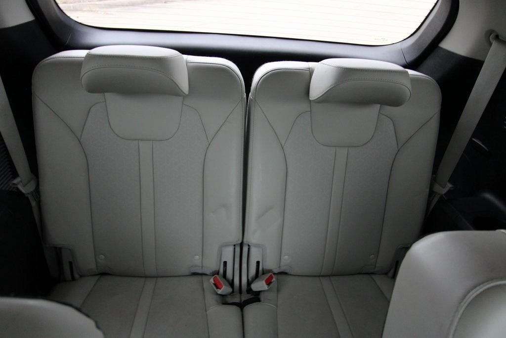 used 2021 Kia Sorento car, priced at $22,300