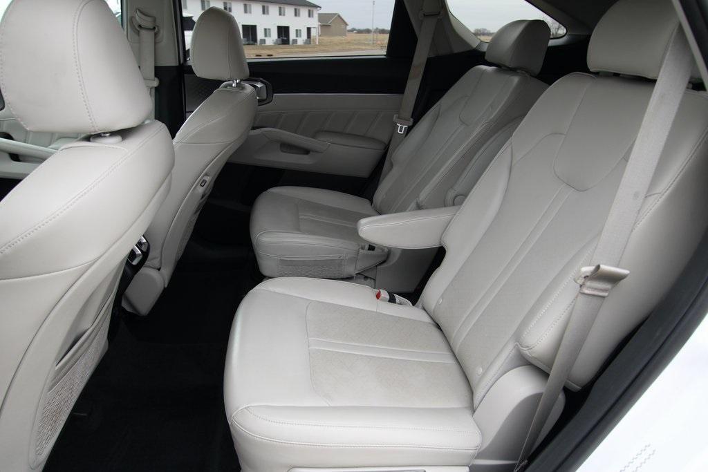 used 2021 Kia Sorento car, priced at $22,300