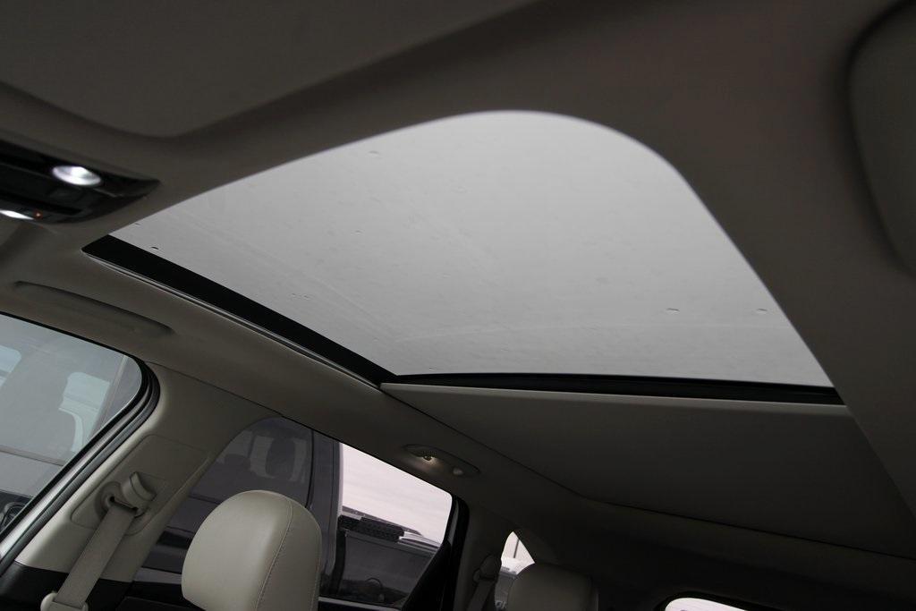 used 2021 Kia Sorento car, priced at $22,300