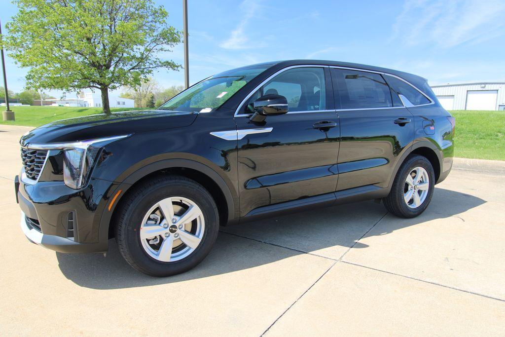 new 2026 Kia Sorento car, priced at $34,150