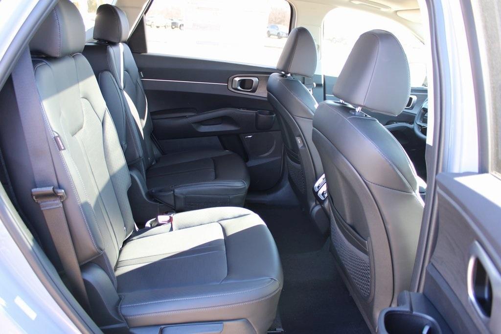 new 2026 Kia Sorento car, priced at $45,045