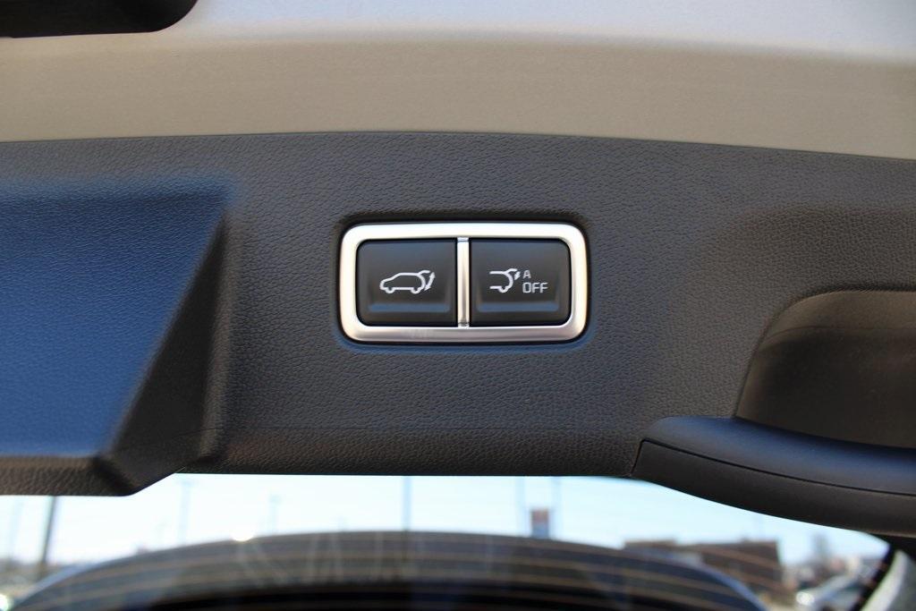 new 2026 Kia Sorento car, priced at $45,045