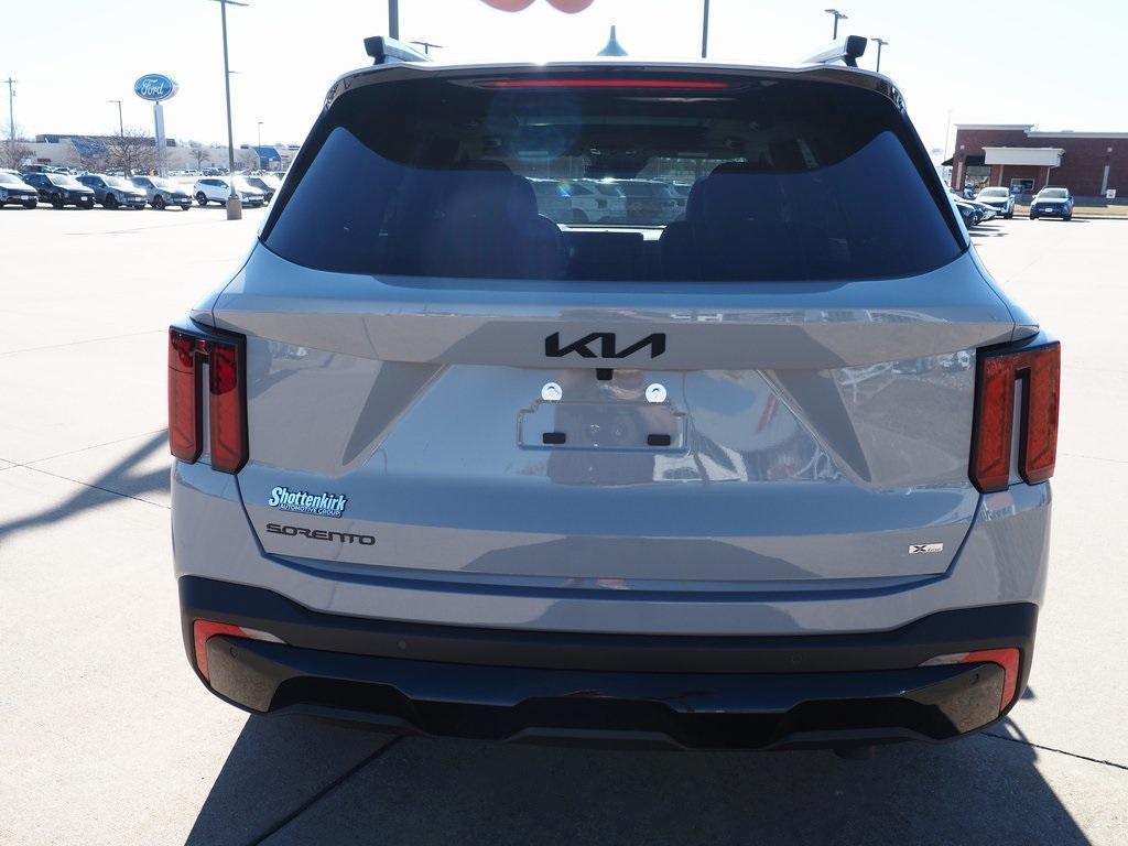 new 2026 Kia Sorento car, priced at $45,045