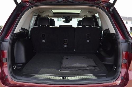 used 2023 Jeep Grand Cherokee car, priced at $26,885